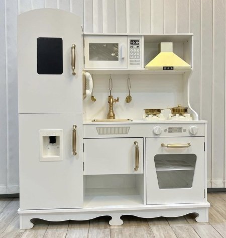 مطبخ خشبي أبيض كريمي أنيق